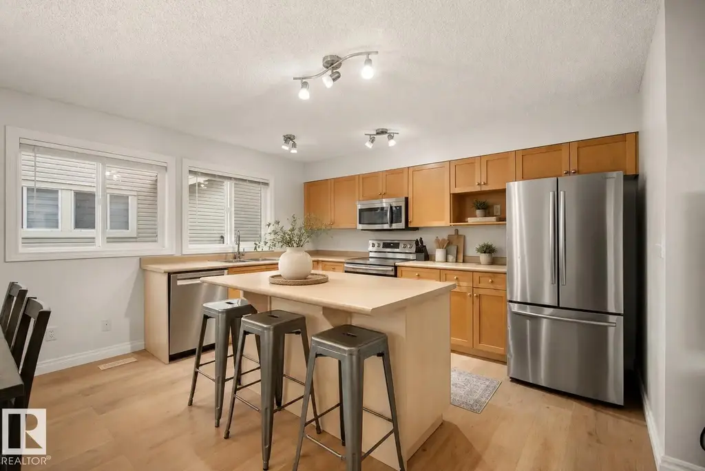 #6 12050 17 Av Sw, Edmonton